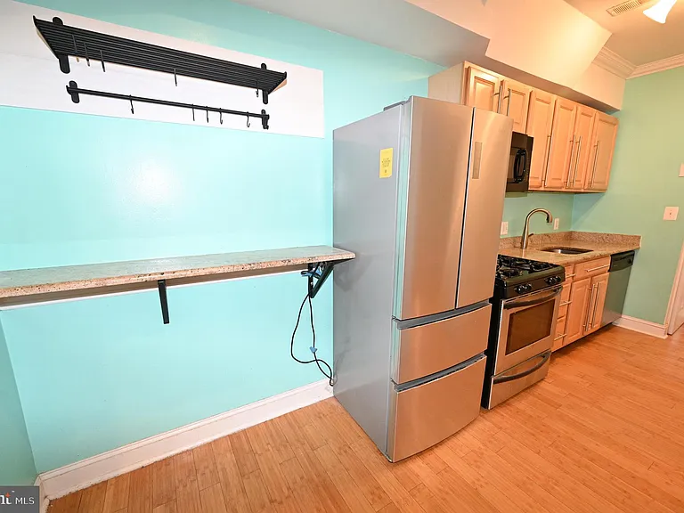 550 Hobart Pl NW #2 — Photo 8