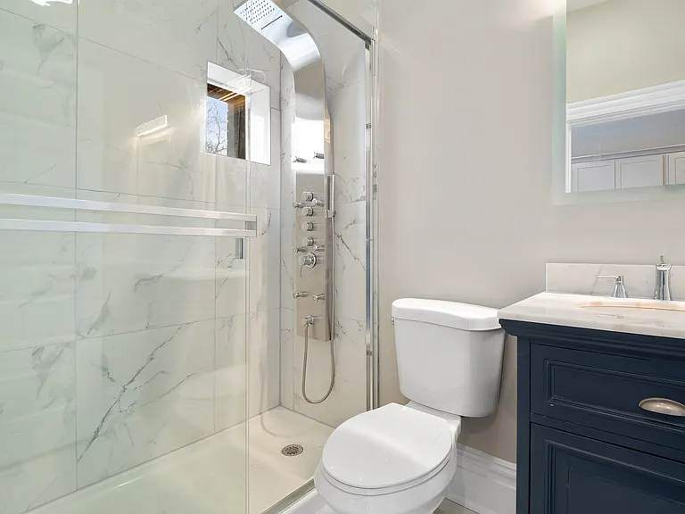 4250-4254 Swan Ave #4250 — Photo 8