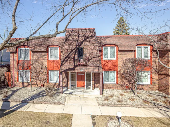 8620 W 95th St APT 1A2, Hickory Hills, IL 60457