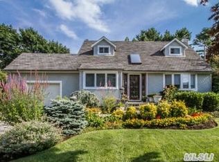 14 Nims Ave, West Babylon, NY 11704