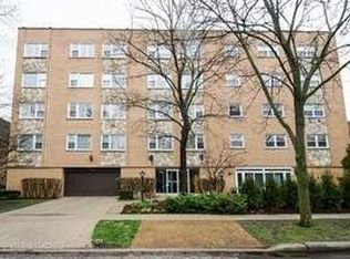 2009 Harrison St APT 301, Evanston, IL 60201