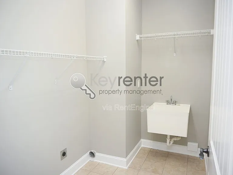 5410 Mandarin Cir — Photo 5