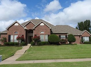 9208 N 137th Ave E, Owasso, OK 74055