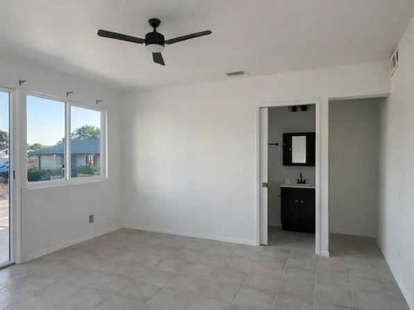 (undisclosed Address), Escondido, CA 92027