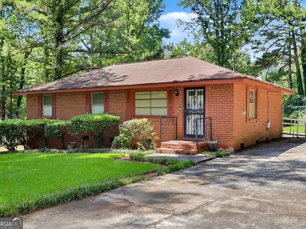 3525 Larkspur Ter, Decatur, GA 30032