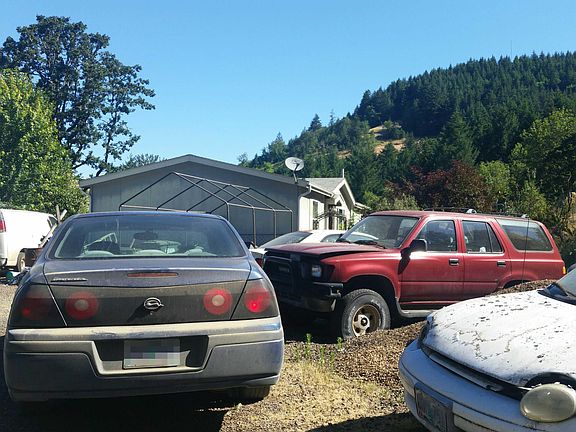 3rd image of 37928 Mountain Home Dr