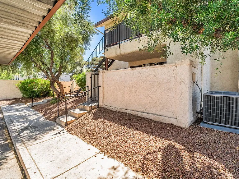 3683 Lucido Dr #24 — Photo 3