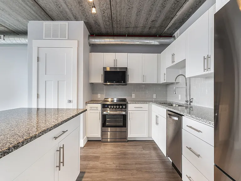 TC Lofts — Photo 7