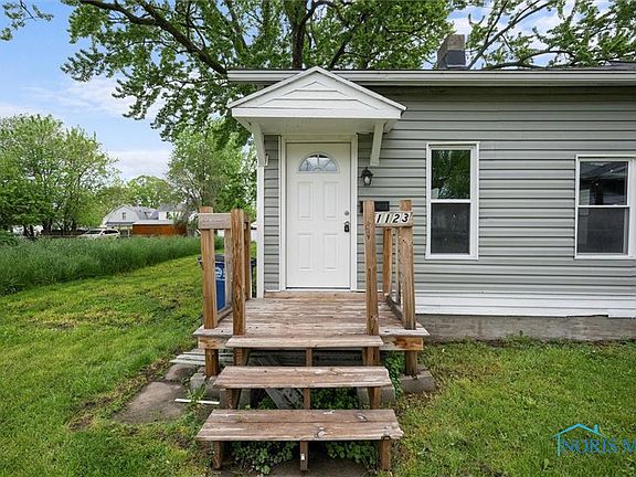 2nd image of 1123 Nevada St