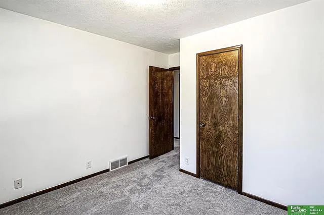 10734 Borman Cir — Photo 7