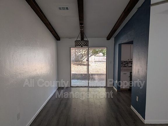 3rd image of 2691 SE 31st St