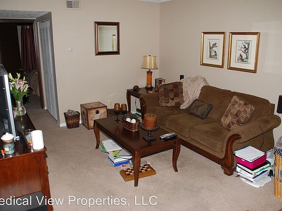5th image of 160 Gazette Ave APT 8