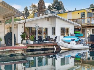 173 NE Bridgeton Rd SLIP 13, Portland, OR 97211