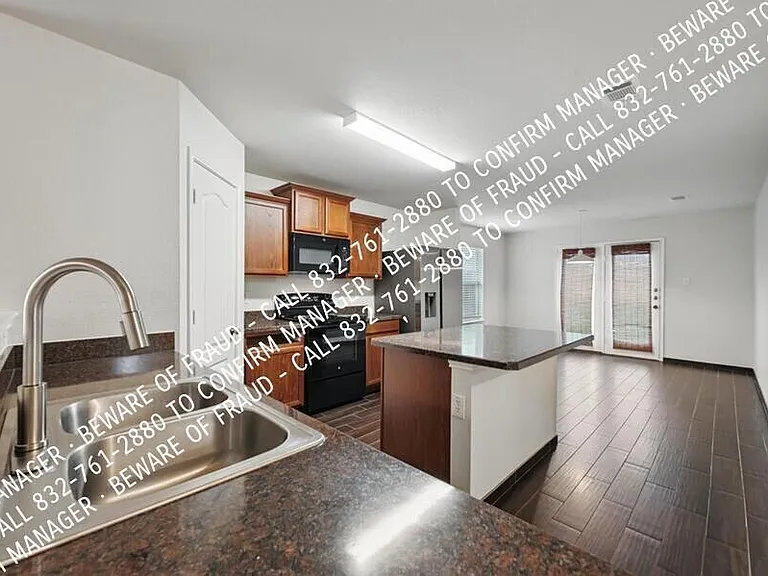 1403 Grand Canyon Ct — Photo 9