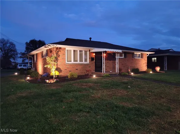 808 Belrock Ave, Belpre, OH 45714