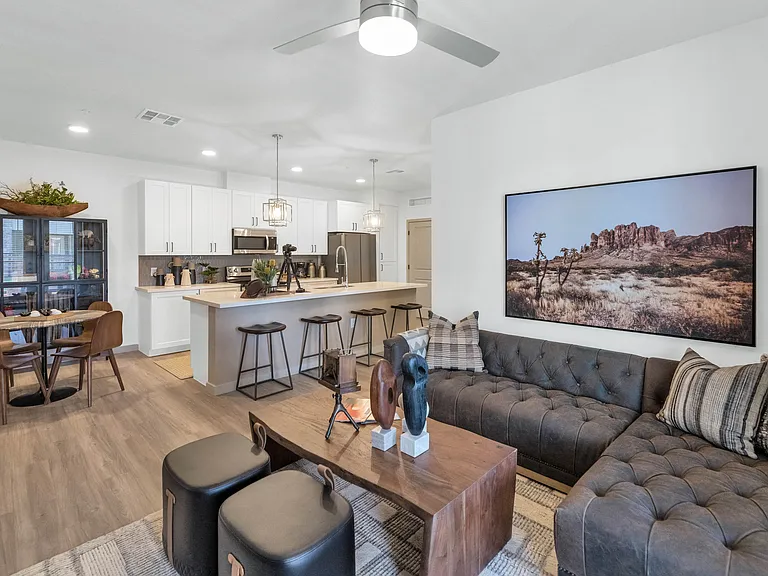 Everly at Morrison Ranch Luxury Apartments — Photo 23