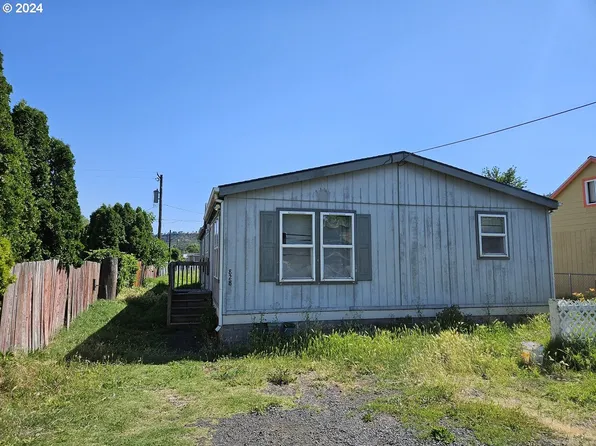 828 Hostetler St W, The Dalles, OR 97058