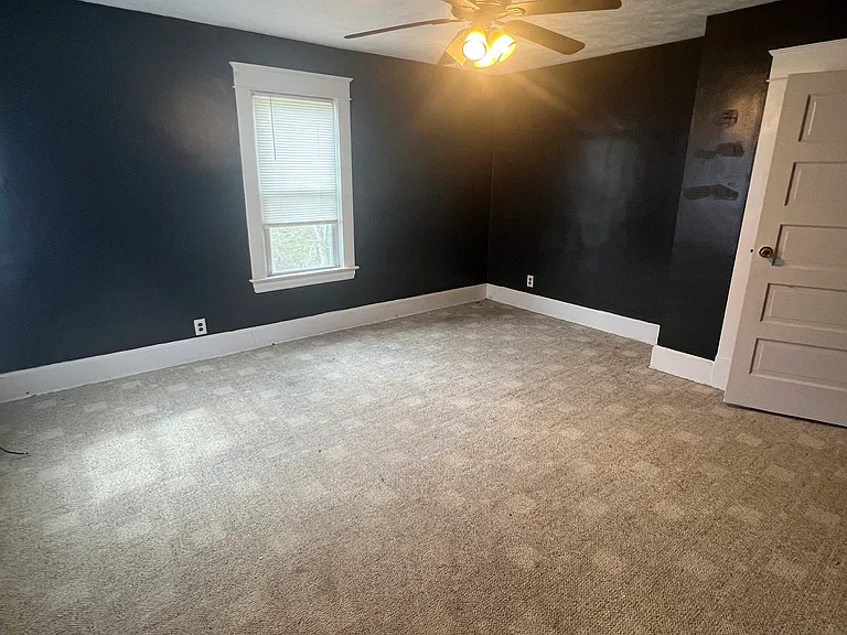 28 E Washington St #2 — Photo 6