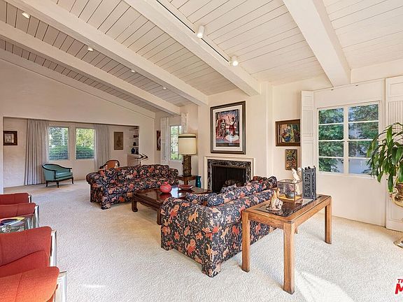 4th image of 213 S Rodeo Dr