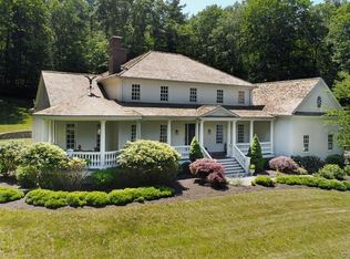 44 Elderslie Ln, Woodbridge, CT 06525