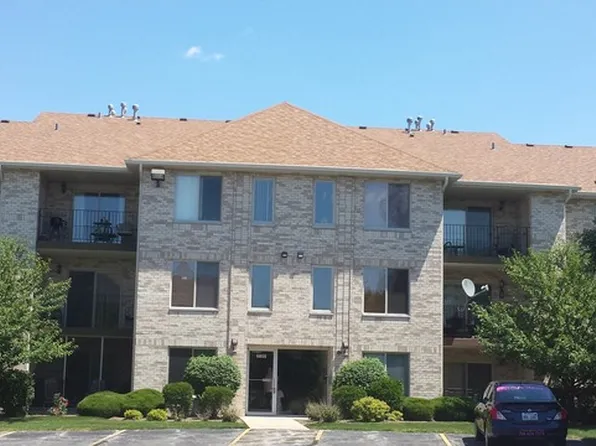 6855 Forestview Dr APT 1D, Oak Forest, IL 60452
