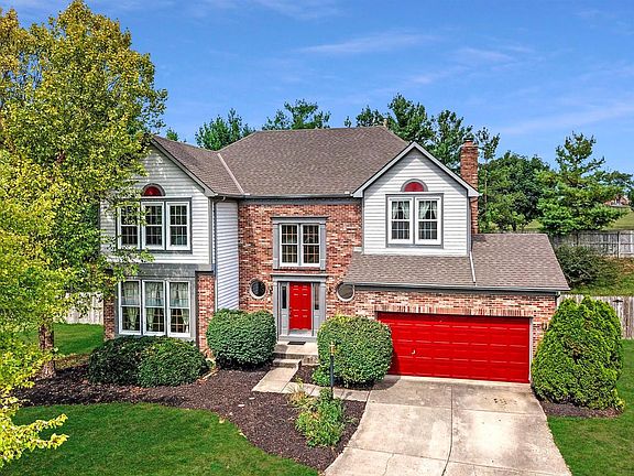 2nd image of 6324 Redwood Ct