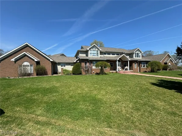 1173 Manchester Ave SW, North Lawrence, OH 44666