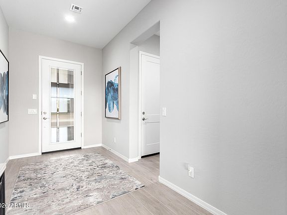 3rd image of 26683 W PIUTE Avenue