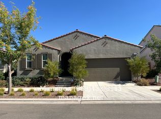 824 Orchard Hills Rd, Madera, CA 93636