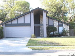 7437 Hidden Oak Trl, Live Oak, TX 78233