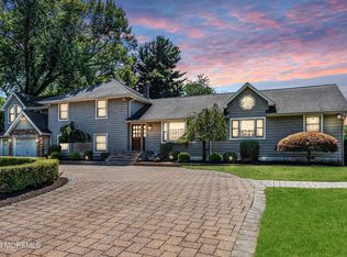 40 Centerville Rd, Holmdel, NJ 07733