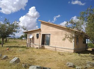 3785 N Mobile Rd, Golden Valley, AZ 86413