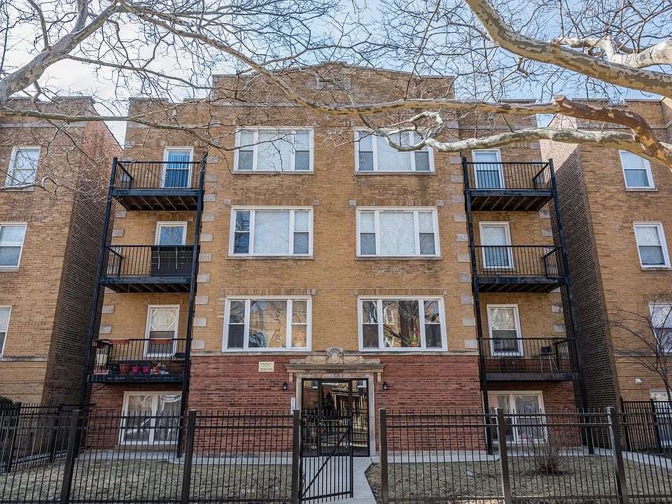 1st image of 6116 N Claremont Ave APT 2N