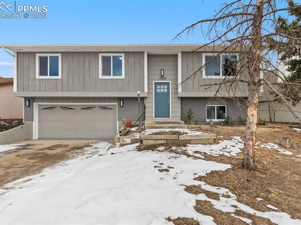 1525 Jet Wing Dr, Colorado Springs, CO 80916