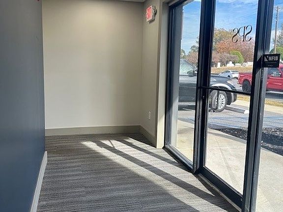 3rd image of 723-735 E Tennessee St #729