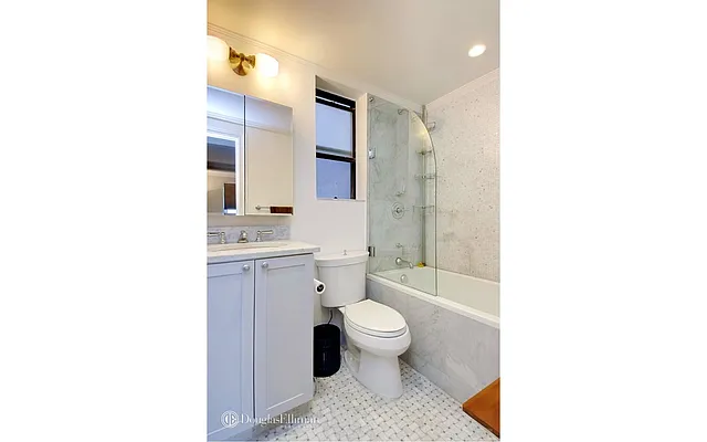 Sold by Douglas Elliman | media 22