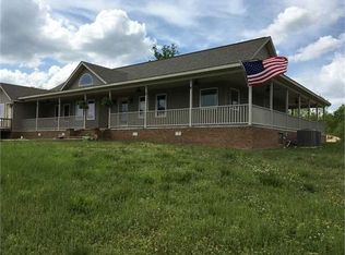 779 Winchester Trl, Cave City, AR 72521