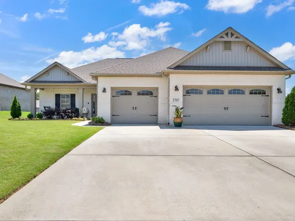 1707 Meadowbrook Ln SE, Cullman, AL 35055