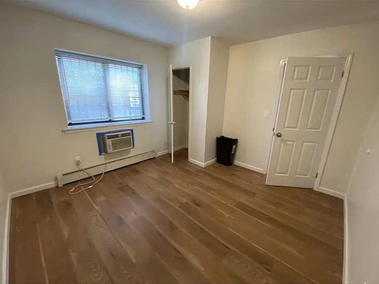 7326 Queens Midtown Expy #1 — Photo 13