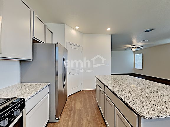 2nd image of 2733 Lillybrook Ln