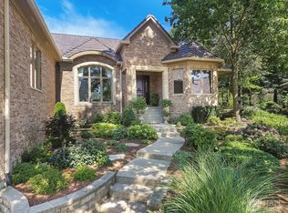 28527 N Seminole Ct, Mundelein, IL
