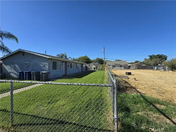 264 E 10th St, Merced, CA 95341