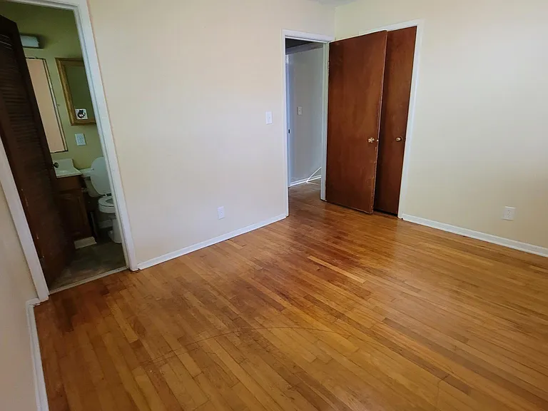 406 Warner St NW — Photo 6