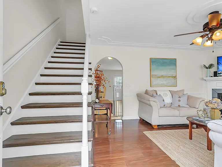 799 Harbor Place Dr — Photo 5