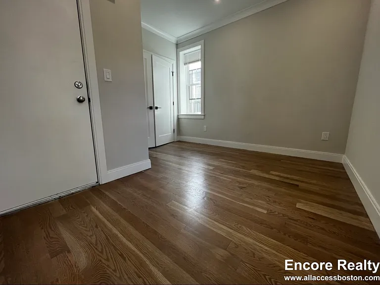 42 Englewood Ave #3 — Photo 8
