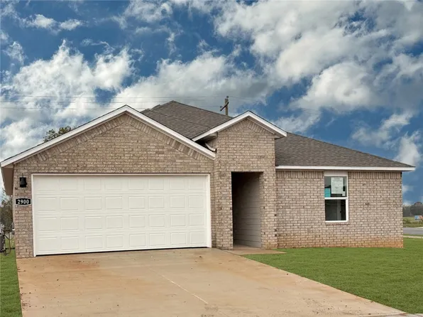2900 Laredo Ln, Gravette, AR 72736
