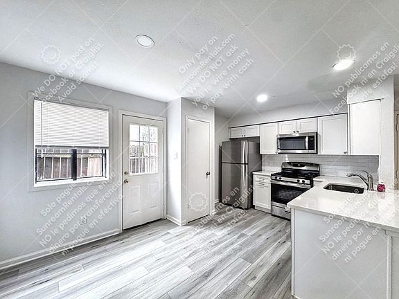 4th image of 608 Bracewood Cir APT B