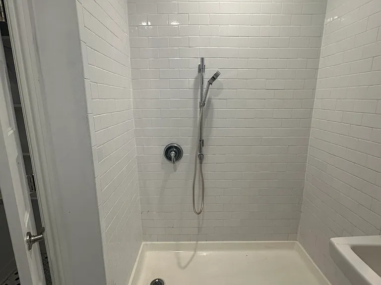 331 Baldwin Ave #1A — Photo 3