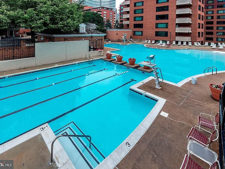 1111 Arlington Blvd #319 — Photo 42