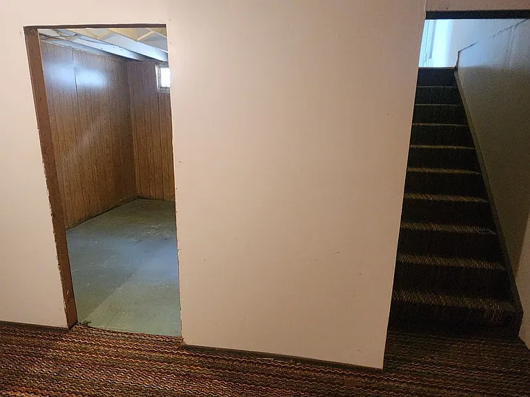 103 Loomis Ave — Photo 8
